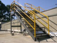 /album/escadas-de-ferro1/escada-6-jpg/